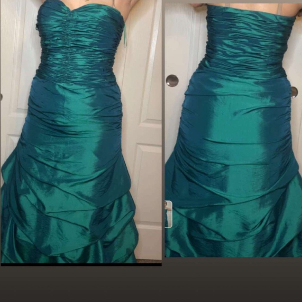 Turquoise strapless dress brand new never worn mermaid style dress